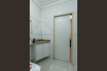 Apartamento à venda com 150m², 3 quartos e 2 vagasBanheiro da suíte 1