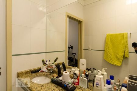 Apartamento à venda com 150m², 3 quartos e 2 vagasBanheiro da suíte 2