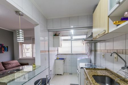 Cozinha de apartamento para alugar com 1 quarto, 44m² em Vila Jardim, Porto Alegre