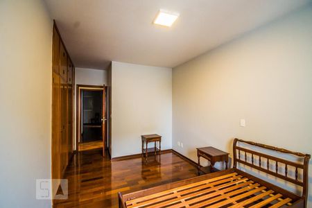 Apartamento à venda com 280m², 5 quartos e 4 vagasQuarto 1