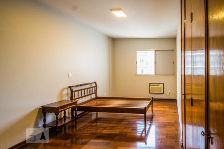 Apartamento à venda com 280m², 5 quartos e 4 vagasQuarto 1