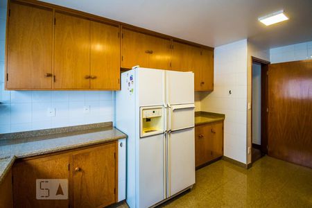 Apartamento à venda com 280m², 5 quartos e 4 vagasCozinha