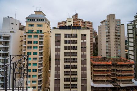 Apartamento à venda com 280m², 5 quartos e 4 vagasVista do Quarto 2