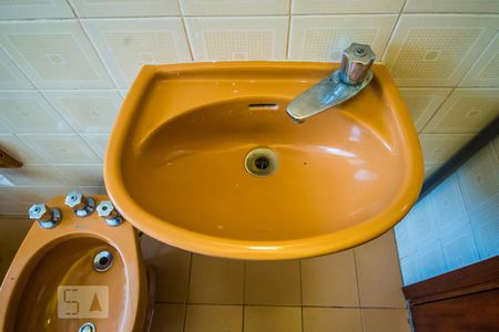 Apartamento à venda com 280m², 5 quartos e 4 vagasBanheiro de Serviço