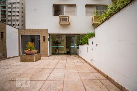 Apartamento à venda com 280m², 5 quartos e 4 vagasFachada