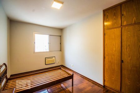 Apartamento à venda com 280m², 5 quartos e 4 vagasQuarto 1