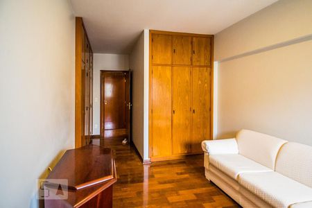 Apartamento à venda com 280m², 5 quartos e 4 vagasQuarto 2