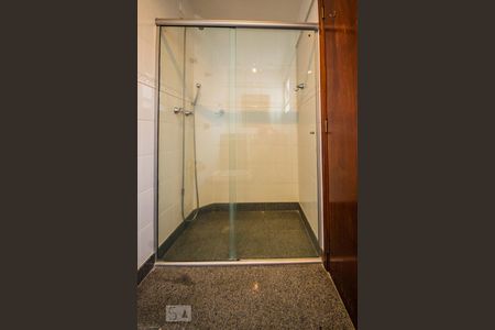 Apartamento à venda com 280m², 5 quartos e 4 vagasBanheiro da Suíte 2