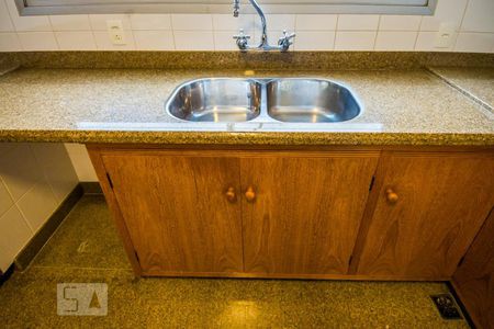 Apartamento à venda com 280m², 5 quartos e 4 vagasCozinha