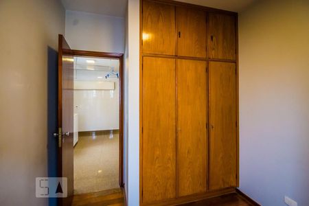 Apartamento à venda com 280m², 5 quartos e 4 vagasQuarto de Serviço