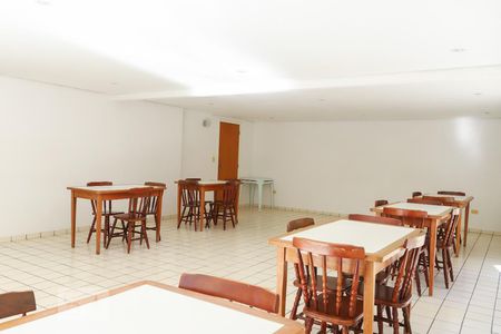 Apartamento para alugar com 60m², 3 quartos e 1 vaga Apartamento para alugar com 60m², 3 quartos e 1 vagaÁrea comum - Salão de festas