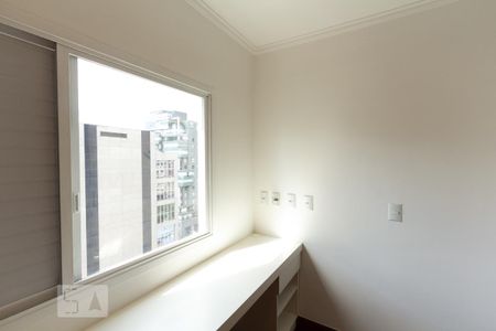 Escritório de apartamento para alugar com 2 quartos, 74m² em Vila Olímpia, São Paulo