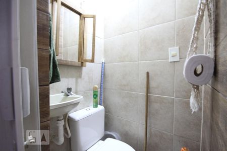 Casa à venda com 130m², 2 quartos e sem vagaLavabo