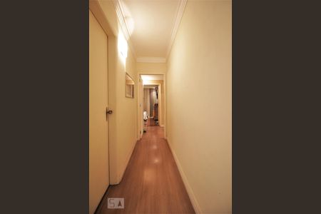 Corredor de casa à venda com 3 quartos, 120m² em Cidade Intercap, Taboão da Serra