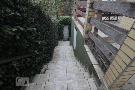 Casa à venda com 120m², 3 quartos e 4 vagasEscadas