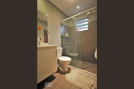 Casa à venda com 120m², 3 quartos e 4 vagasBanheiro