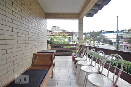 Casa à venda com 120m², 3 quartos e 4 vagasÁrea Externa