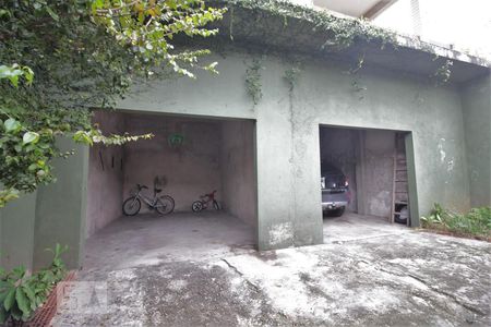 Casa à venda com 120m², 3 quartos e 4 vagasGaragem