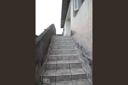 Casa à venda com 120m², 3 quartos e 4 vagasEscadas