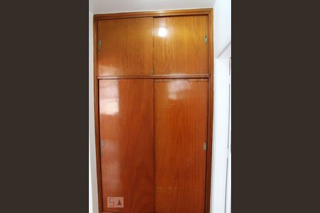 Hall de Entrada / Armario de apartamento para alugar com 1 quarto, 50m² em Boqueirão, Santos