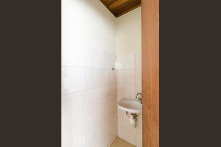 Casa à venda com 413m², 3 quartos e sem vagaBanheiro de serviço