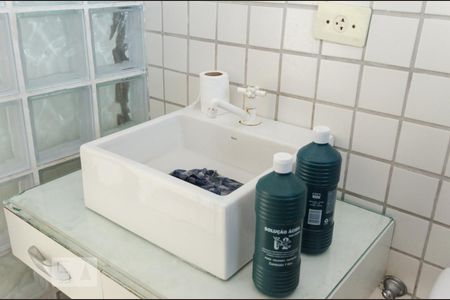 Banheiro da suíte de casa à venda com 3 quartos, 413m² em Conceição, Diadema