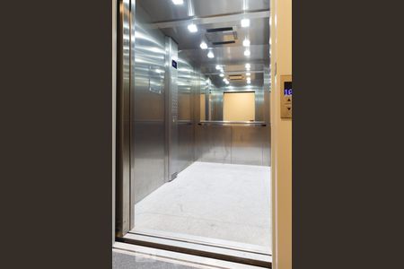 Apartamento para alugar com 56m², 3 quartos e 1 vaga Apartamento para alugar com 56m², 3 quartos e 1 vagaElevadores