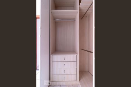 Apartamento para alugar com 50m², 2 quartos e 1 vagaCloset do quarto