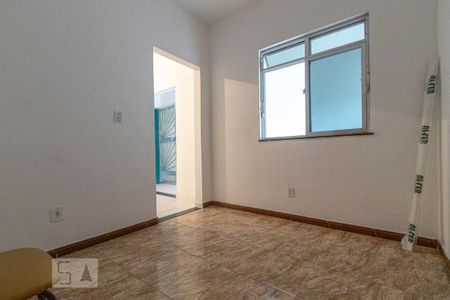 Casa para alugar com 2 quartos, 55m² em Bento Ribeiro, Rio de Janeiro