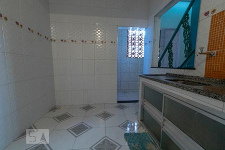 Cozinha de casa para alugar com 2 quartos, 55m² em Bento Ribeiro, Rio de Janeiro