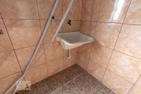 Casa para alugar com 55m², 2 quartos e sem vaga Casa para alugar com 55m², 2 quartos e sem vagaÁrea de Serviço