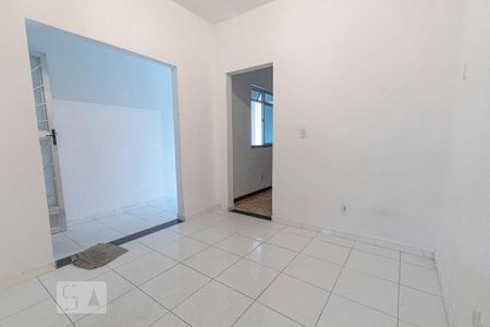 Copa de casa para alugar com 2 quartos, 55m² em Bento Ribeiro, Rio de Janeiro