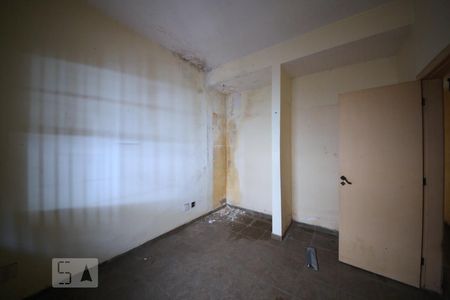 Casa à venda com 253m², 4 quartos e 3 vagasQuarto 2