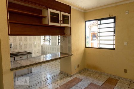 Sala de apartamento para alugar com 2 quartos, 43m² em Jardim João Rossi, Ribeirão Preto