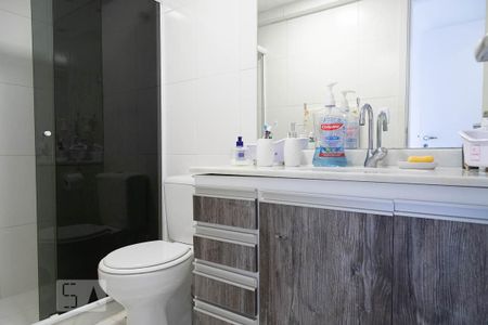 Apartamento para alugar com 74m², 2 quartos e 1 vagaBanheiro da suíte