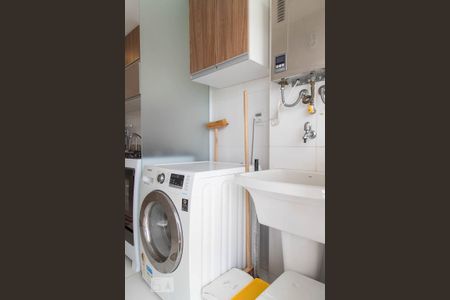 Apartamento para alugar com 74m², 2 quartos e 1 vagaÁrea de serviço