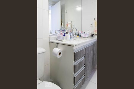 Apartamento para alugar com 74m², 2 quartos e 1 vagaBanheiro da suíte