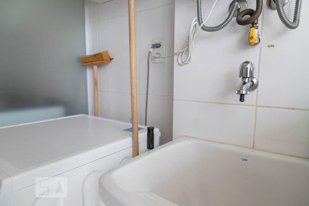 Apartamento para alugar com 74m², 2 quartos e 1 vagaÁrea de serviço