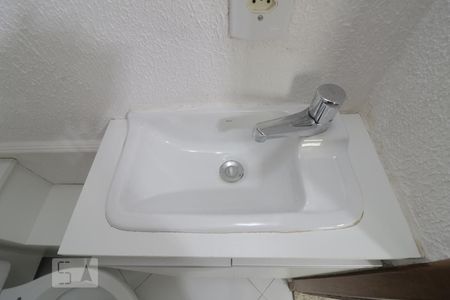 Lavabo - pia de casa de condomínio à venda com 2 quartos, 65m² em Penha de França, São Paulo