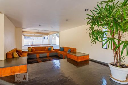 Apartamento à venda com 110m², 3 quartos e 2 vagasHall de Entrada Edifício