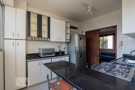 Apartamento à venda com 110m², 3 quartos e 2 vagasCozinha