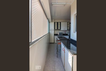 Apartamento à venda com 110m², 3 quartos e 2 vagasÁrea de Serviço