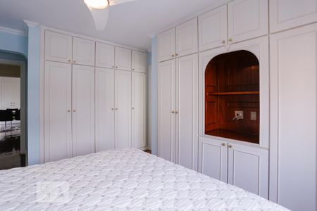 Apartamento para alugar com 160m², 4 quartos e 2 vagasSuíte 1