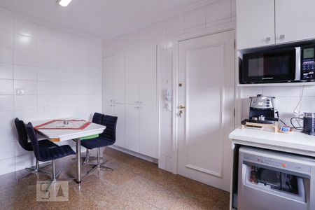 Apartamento para alugar com 160m², 4 quartos e 2 vagasCozinha