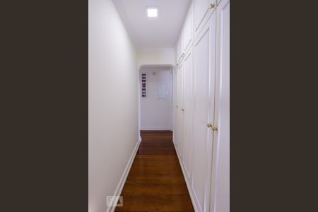 Apartamento para alugar com 160m², 4 quartos e 2 vagasCorredor