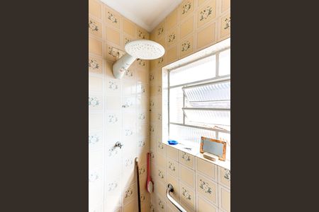 Casa à venda com 128m², 3 quartos e 2 vagasBanheiro