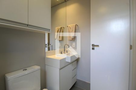 Banheiro da Suíte de kitnet/studio para alugar com 1 quarto, 32m² em Vila Nova Conceição, São Paulo