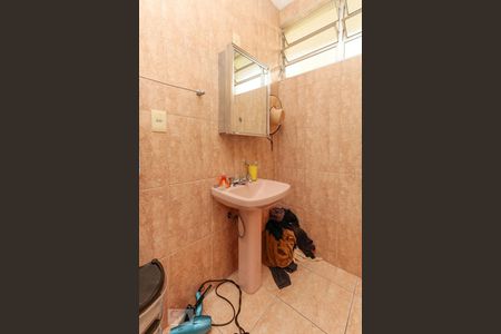 Casa à venda com 200m², 4 quartos e 3 vagasBanheiro