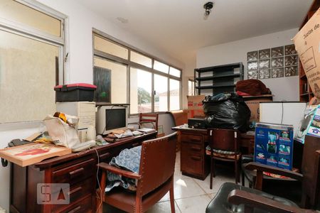 Casa à venda com 200m², 4 quartos e 3 vagasQuarto superior - edícula