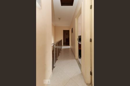 Casa à venda com 200m², 4 quartos e 3 vagasCorredor